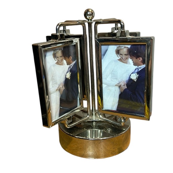 Rotating Silver-Tone Photo Frame Carousel - Silver - Picture 1 of 3